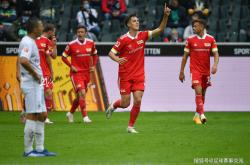 开云APP-沃尔夫斯堡客场逼平柏林赫塔，1-1战平德甲对手，表现令人期待