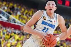 开云体育入口-核心球员发挥关键作用，带领球队赢球