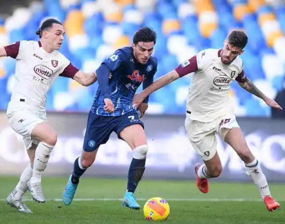 老特拉福德迎来对阵拉齐奥的大战