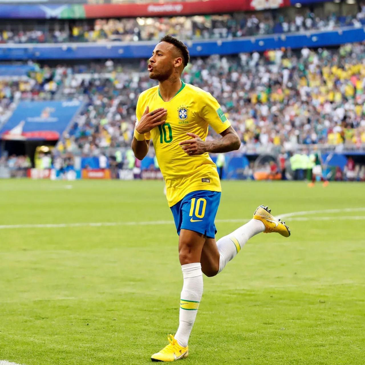 包含巴西阵容调整二十周年杯赛求胜求晋级的词条