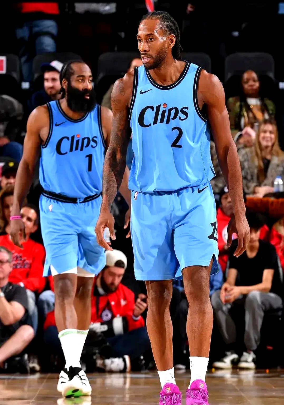 快船大胜灰熊,乔治绝杀秒定胜局,成为球队救星 快船大胜灰熊,乔治绝杀秒定胜局,成为球队救星