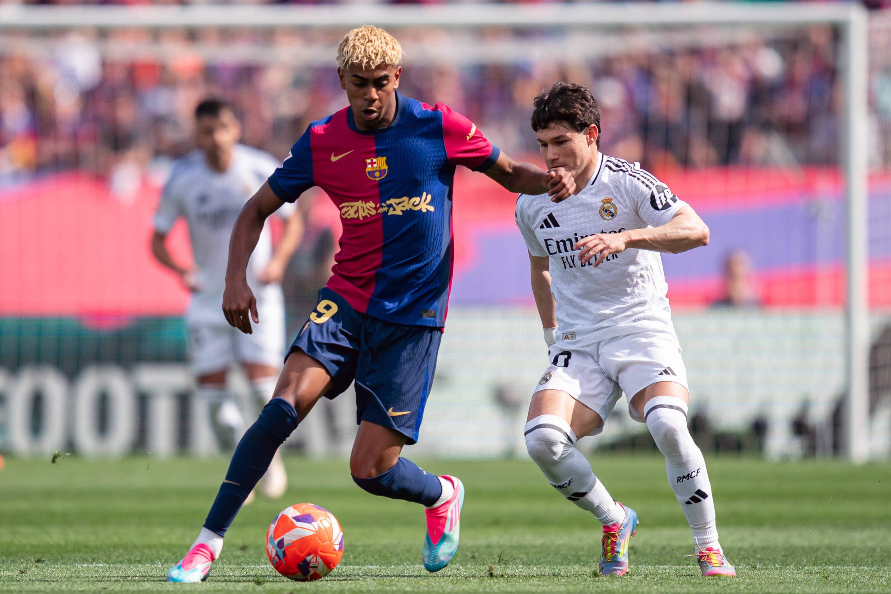 皇家马德里和巴塞罗那将在西甲最后一轮争夺冠军