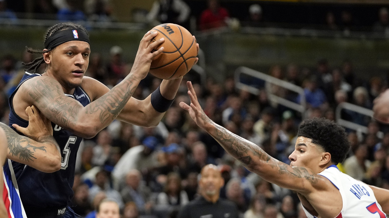 包含活塞大胜魔术，格兰特贡献27分的词条