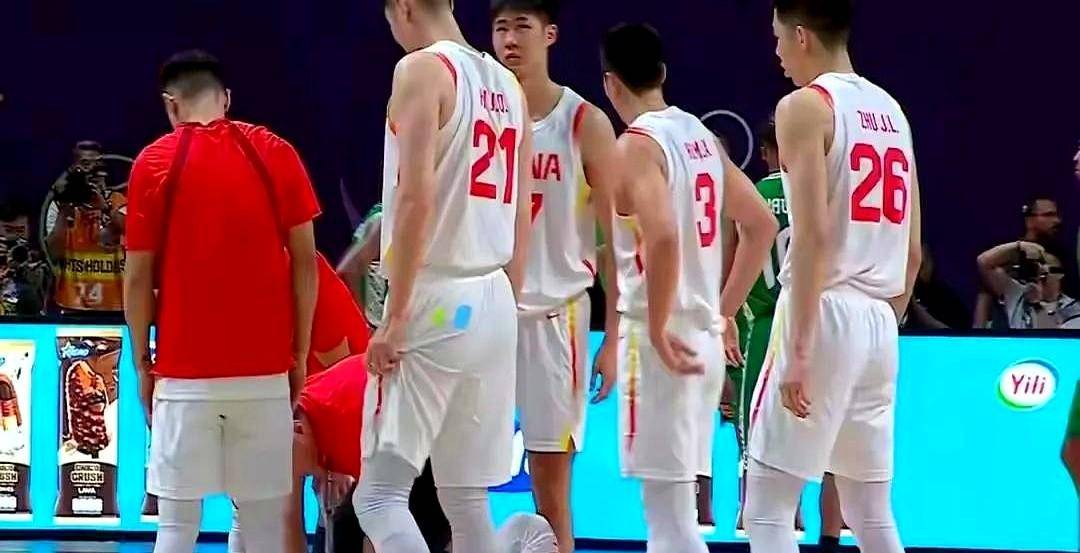 核心球员发挥关键作用,带领球队赢球 核心球员发挥关键作用,带领球队赢球